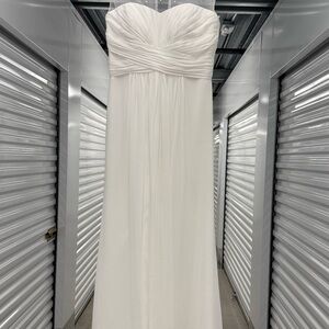 NWT White Gown With Intricate Beadwork Size 8 Prom Wedding Cruise Debutante